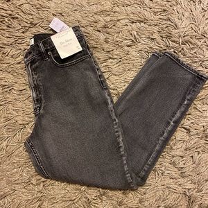 Abercrombie & Fitch - The Mom High Rise